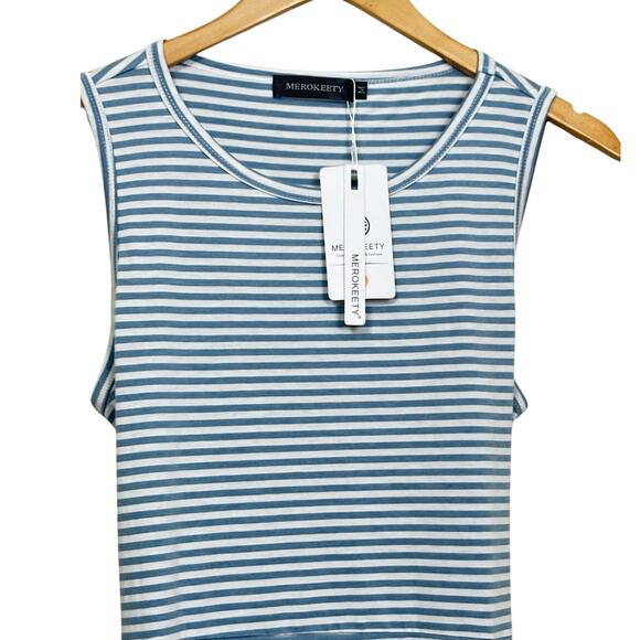 Blue and White Striped Sleeveless Summer Dress with Pockets Size Medium NEW - Picture 3 of 11